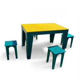 masa-cu-scaune-pentru-gradina